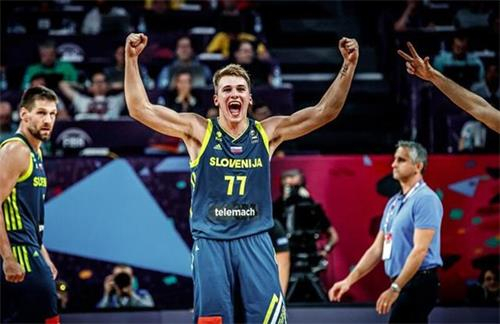 进球通常发 进球通常发