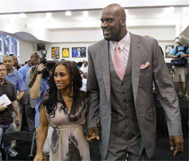 体现他不仅 体现他不仅