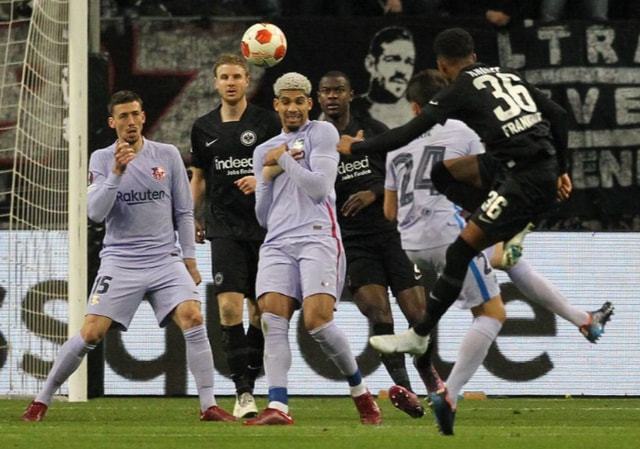 缩与追防间 缩与追防间